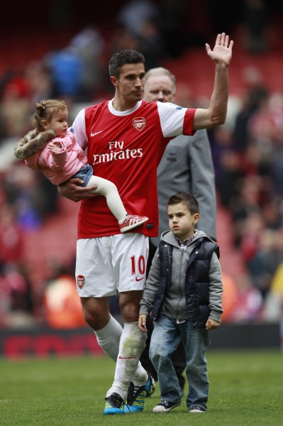 随着曼联1-1遭绝平，英超最新积分榜出炉：阿森纳一枝独秀