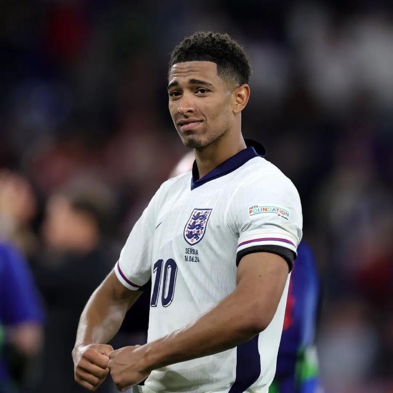 详解棒球规则中的捕手干扰判定对进攻方垒位推进的补偿机制