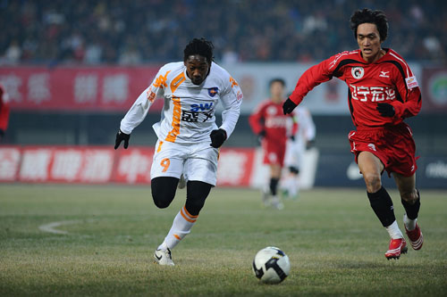 到点打卡下班！文班登场21分钟得到14分12板（准时下班！文班仅出战21分钟斩获14分12篮板）