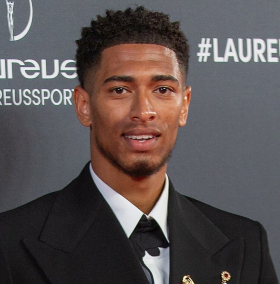 穆雷单场9三分刷新圣诞大战最高，此前米尔斯&库里8球（穆雷9记三分创圣诞大战新高，打破米尔斯与库里8球纪录）